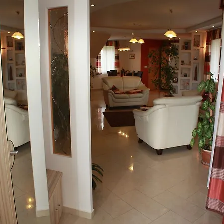 Ferienhaus House In